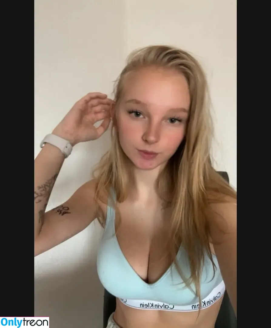 blonde_vivi nude photo #0090 (blonde_vivi)