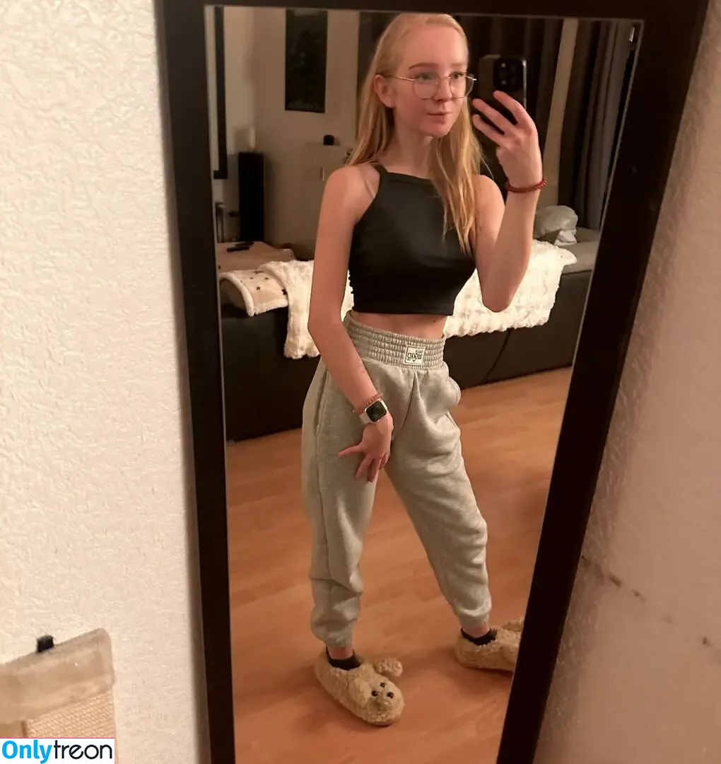 blonde_vivi nude photo #0100 (blonde_vivi)