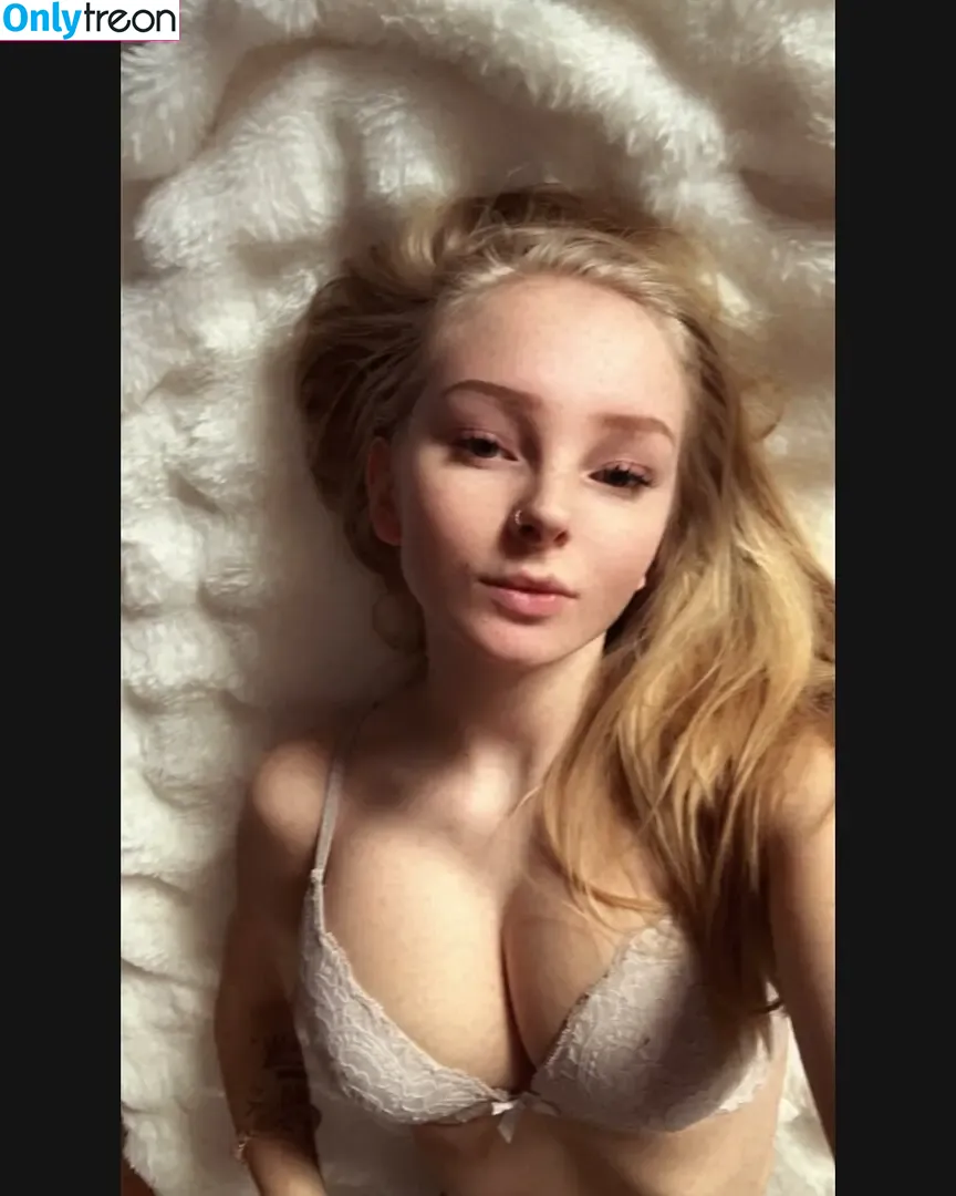 blonde_vivi nude photo #0103 (blonde_vivi)