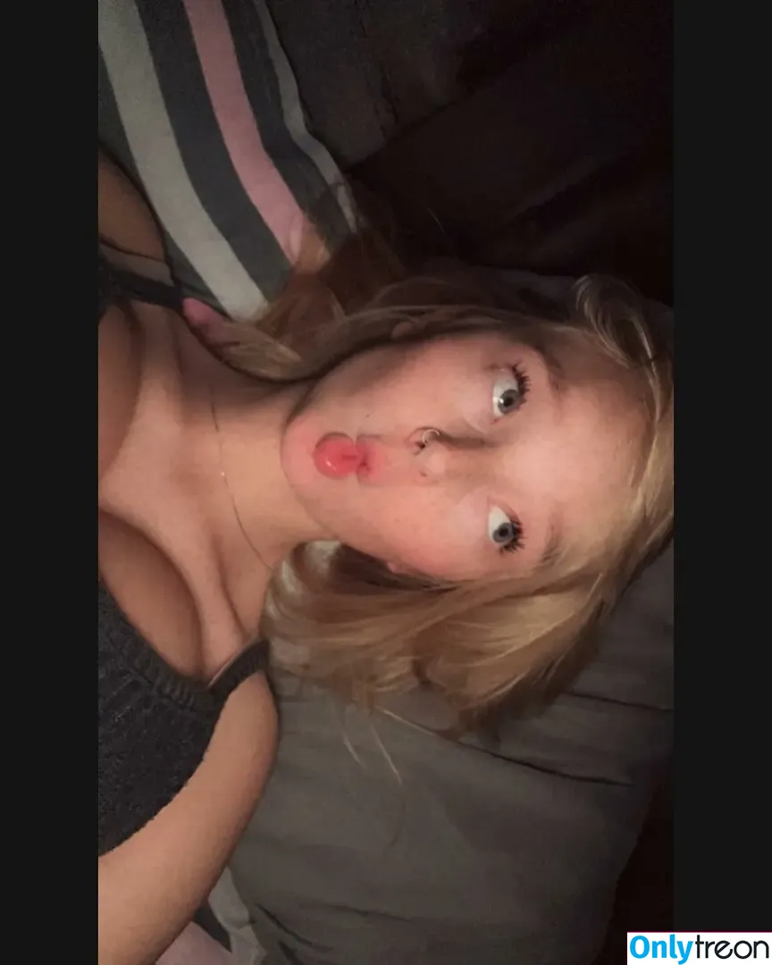 blonde_vivi nude photo #0130 (blonde_vivi)