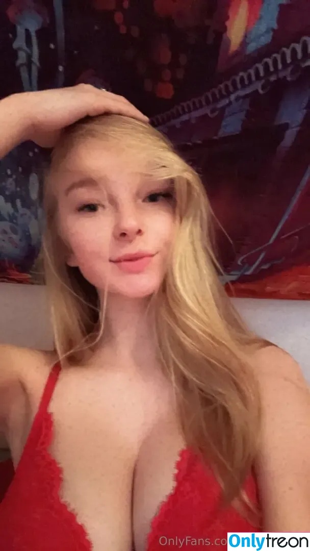 blonde_vivi nude photo #0154 (blonde_vivi)