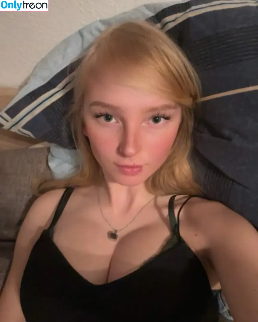 blonde_vivi nude photo #0182 (blonde_vivi)