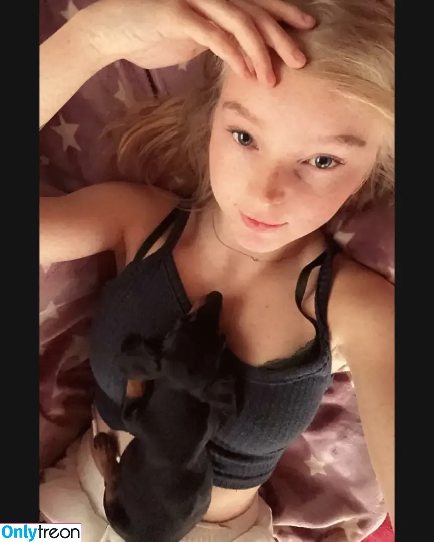 blonde_vivi nude photo #0184 (blonde_vivi)