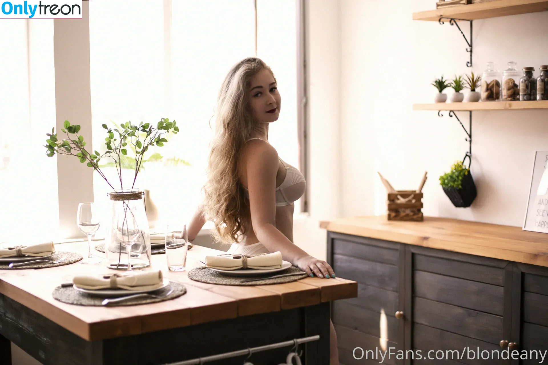 blondeany nude photo #0161 (Ukraine twerker)
