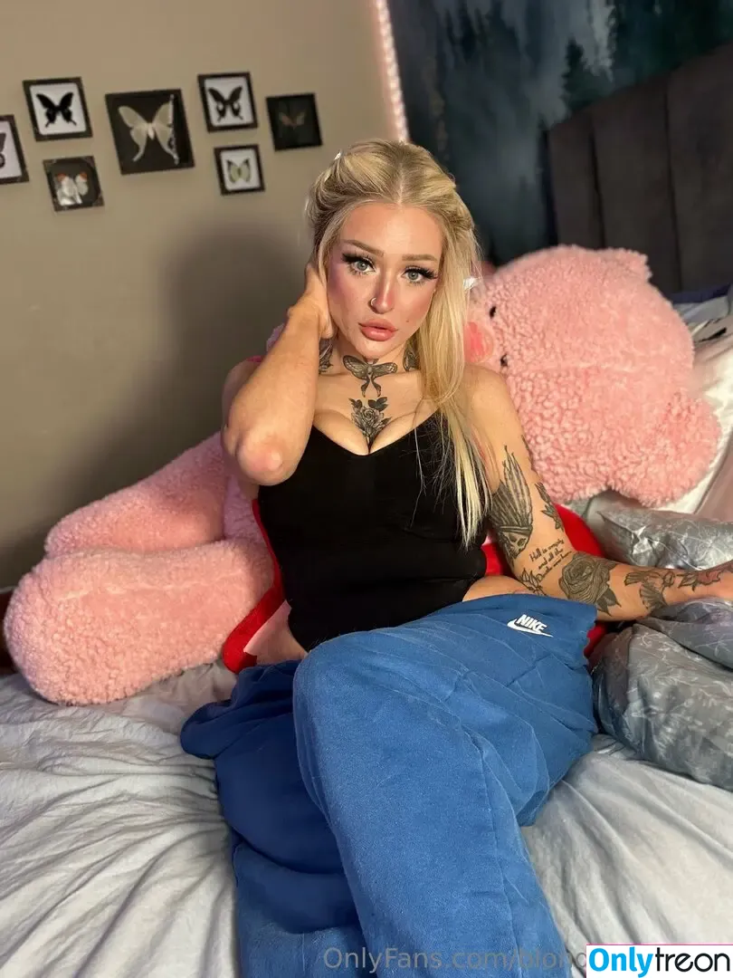 blondekittycattt nude photo #0024 (ttv_blondekittykat)