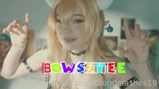 Blondelashes19 / oralstrawberry nude photo #0218