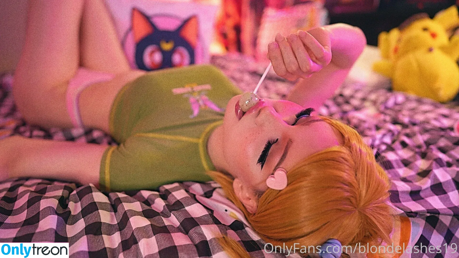 Blondelashes19 nude photo #0157 (oralstrawberry)