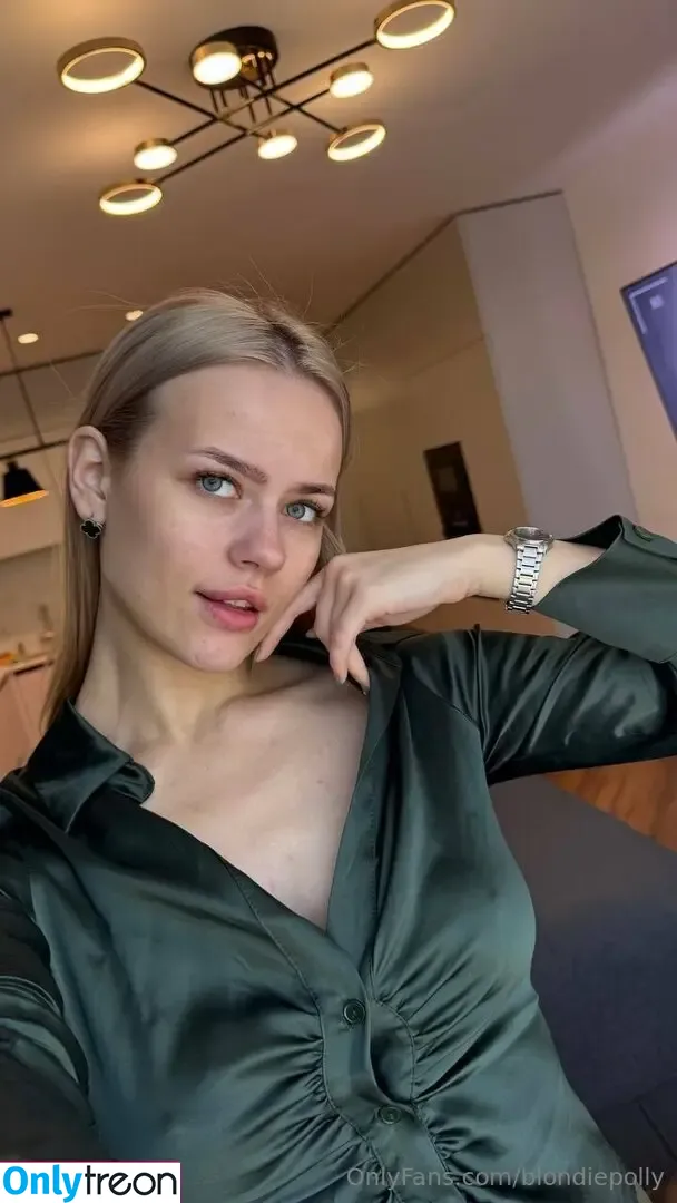 blondiepolly nude photo #0076 (blondiepolly)
