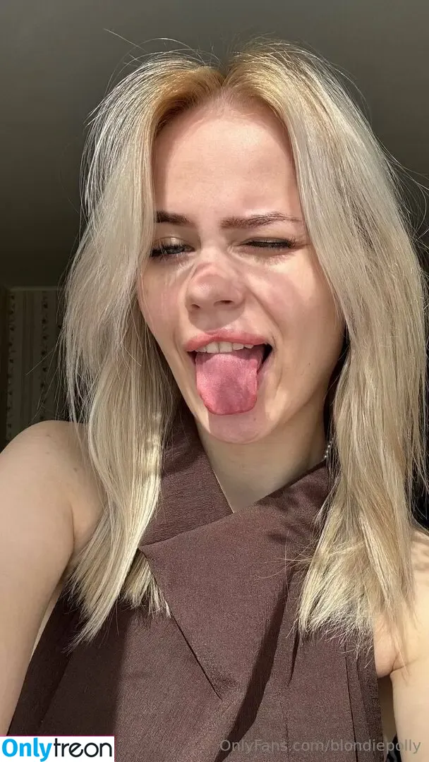 blondiepolly nude photo #0088 (blondiepolly)