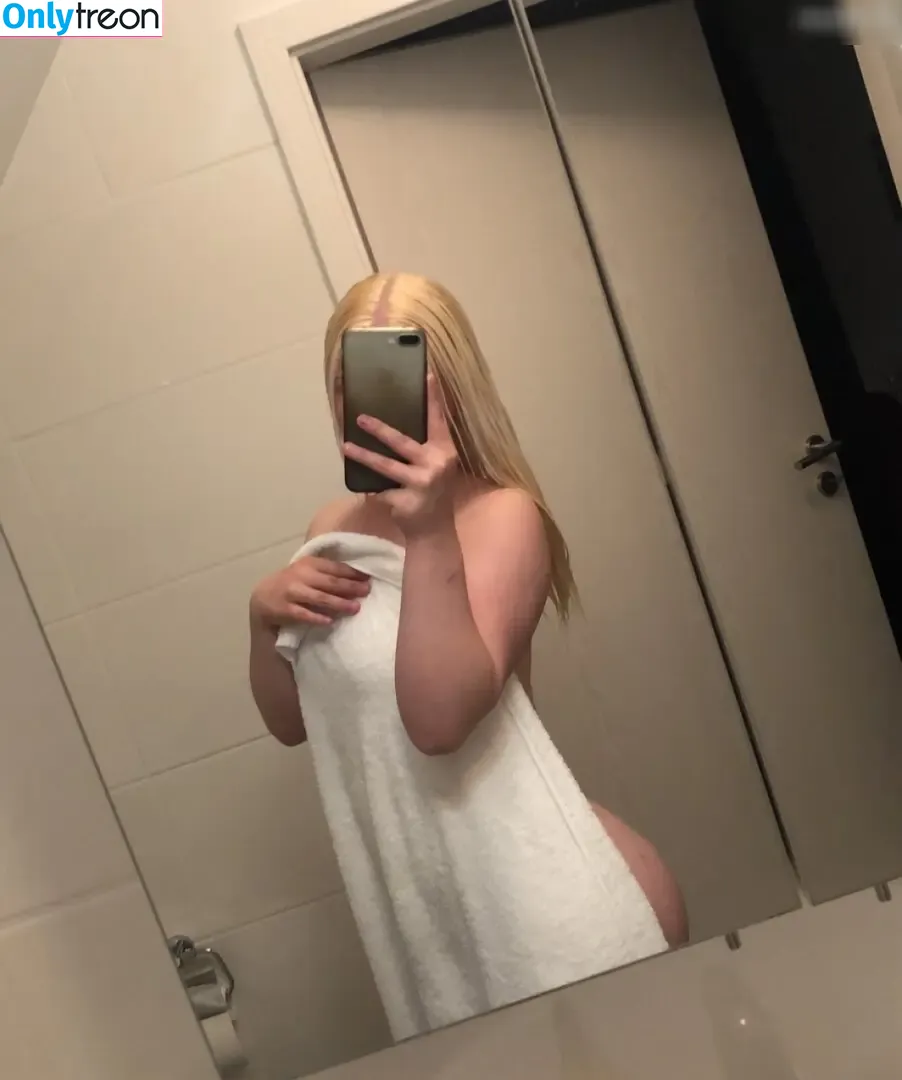 Blueeyeez0 nude photo #0011 (blueeyezz0)