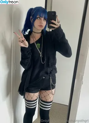bluehairgothgrl / bluehairedgoth nude photo #0019
