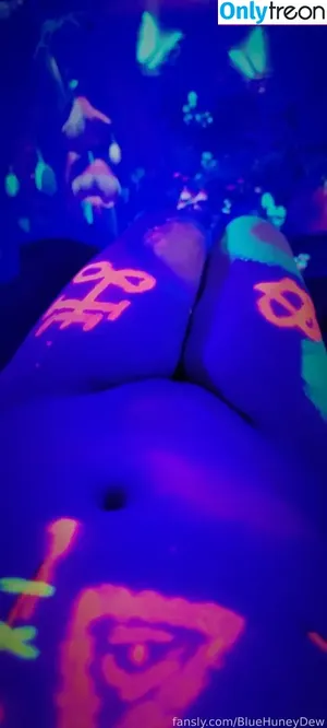 BlueHuneyDew / bluehunnitss_ nude photo #0115