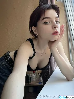  nude photo #0002