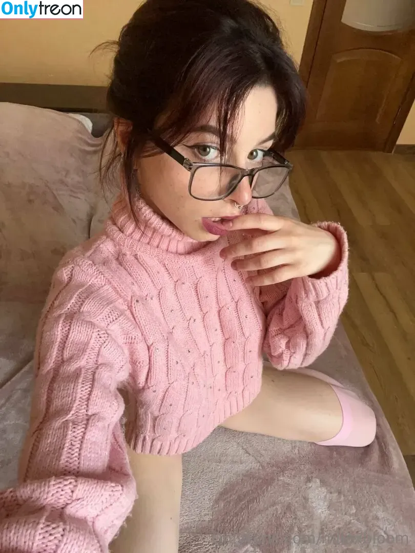 bluemixmila nude photo #0014 (bluemixmila)
