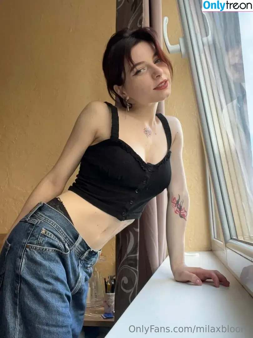 bluemixmila nude photo #0027 (bluemixmila)