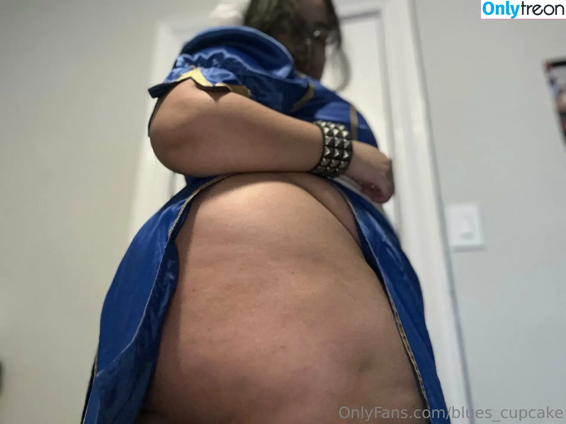 blues_cupcake nude photo #0088 (Bluehurricanenyc / Bubblebuttblue)