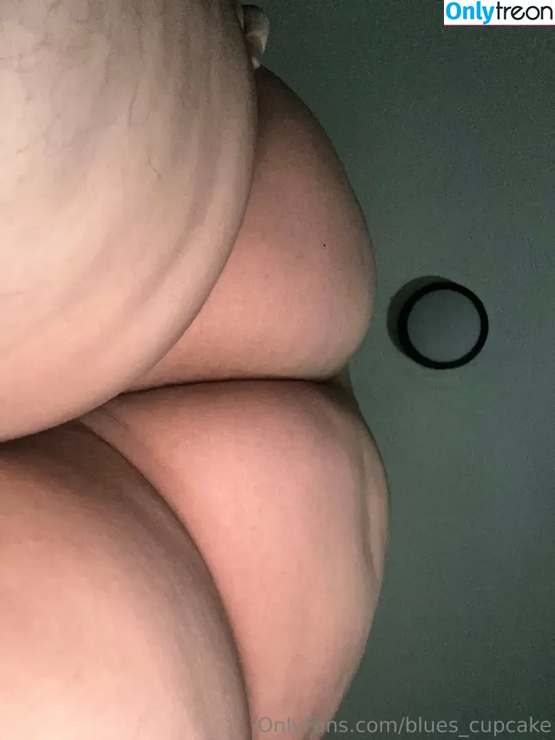 blues_cupcake nude photo #0157 (Bluehurricanenyc / Bubblebuttblue)