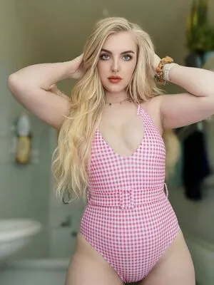  nude photo #0001