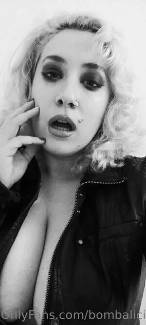 bombalicius / bombalicious.eklaver nude photo #0206