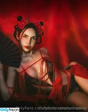 bombinanaturinaonly / bombotany nude photo #0014