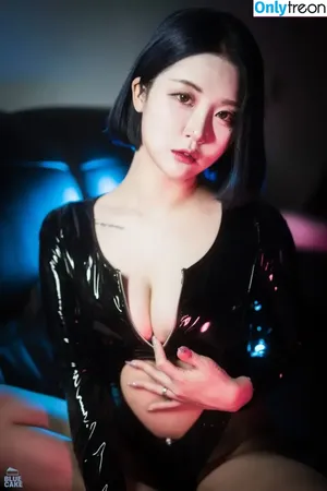 girlcrushfancam / Bomi / Girl Crush KPop / bomistry / bomistry2022 nude photo #0398