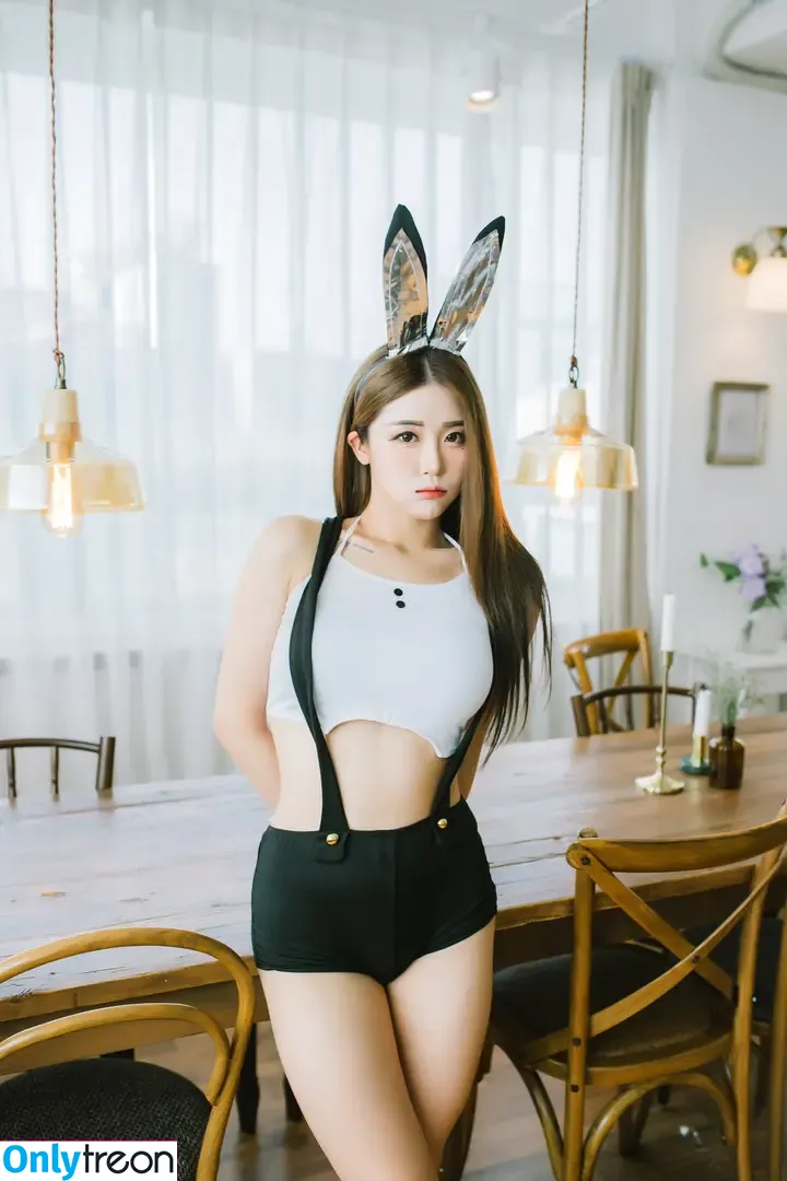 girlcrushfancam nude photo #0198 (Bomi / Girl Crush KPop / bomistry / bomistry2022)