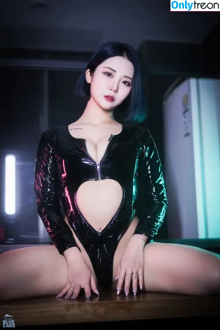 girlcrushfancam nude photo #0409 (Bomi / Girl Crush KPop / bomistry / bomistry2022)
