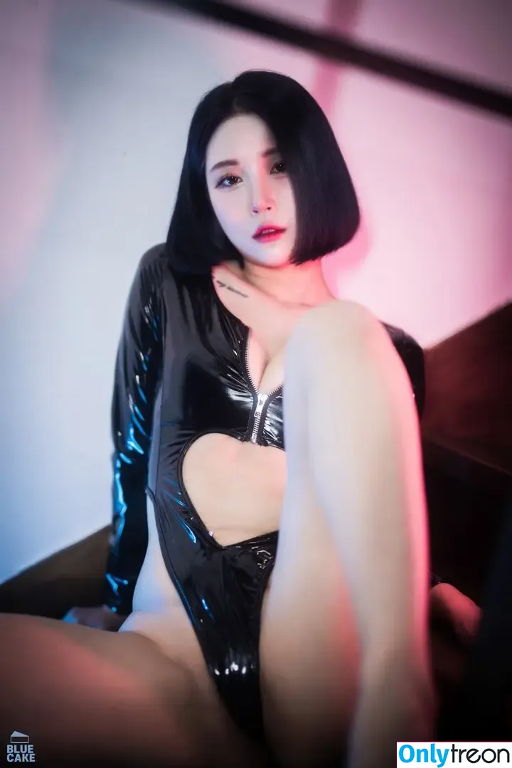 girlcrushfancam nude photo #0428 (Bomi / Girl Crush KPop / bomistry / bomistry2022)