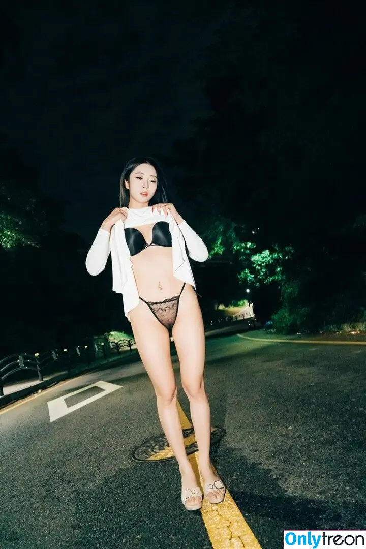 girlcrushfancam nude photo #1074 (Bomi / Girl Crush KPop / bomistry / bomistry2022)