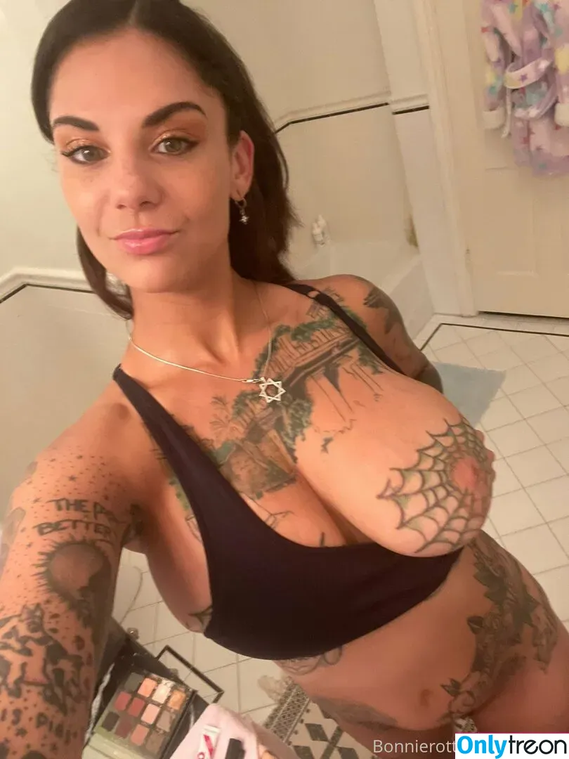 Bonnie Rotten nude photo #0141 (bonnierottenx / officialbonnierotten)