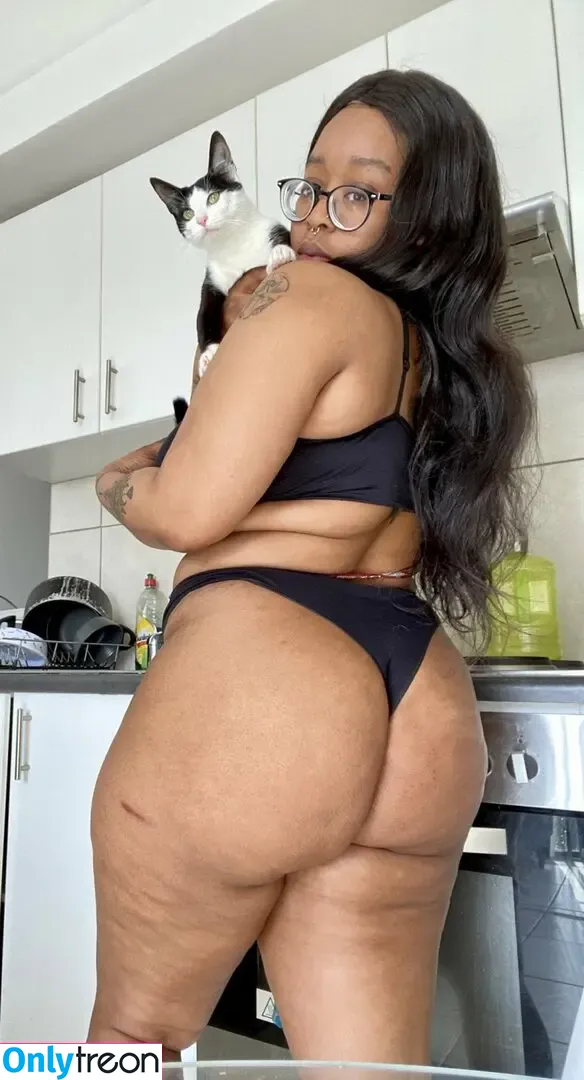 Bootymanda nude photo #0014 (Bootymanda)