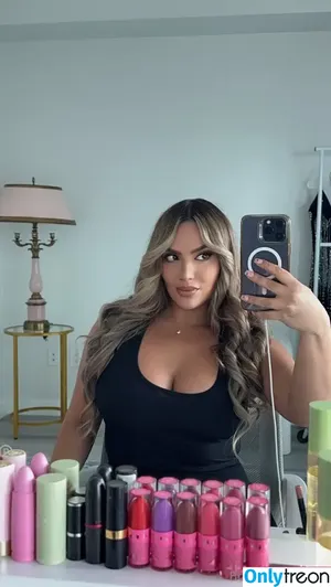 bootyqueenbae / araqueenbae nude photo #0021