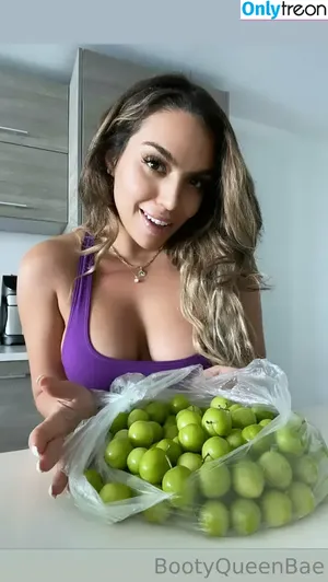 bootyqueenbae / araqueenbae nude photo #0038