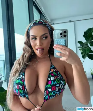 bootyqueenbae / araqueenbae nude photo #0088