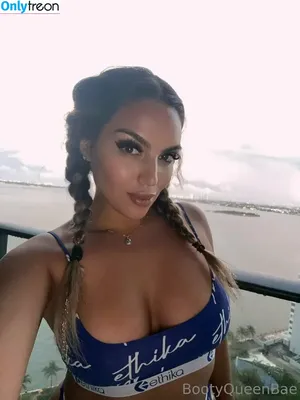 bootyqueenbae / araqueenbae nude photo #0154