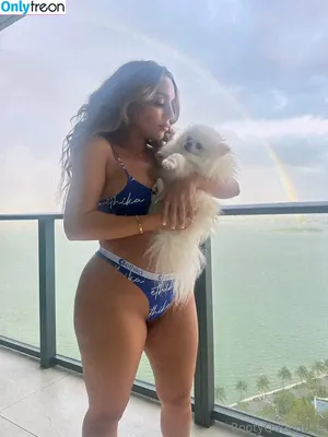 bootyqueenbae / araqueenbae nude photo #0155
