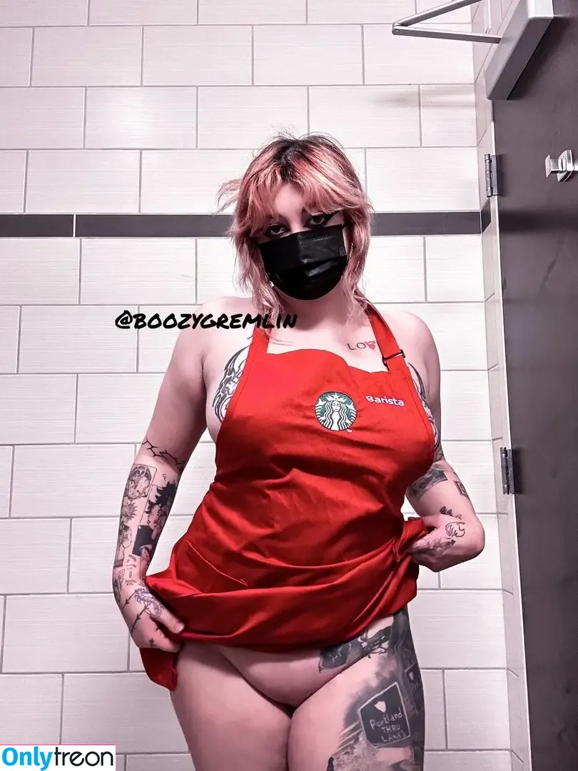 BoozyGremlinx nude photo #0040 (boozy.gremlin)