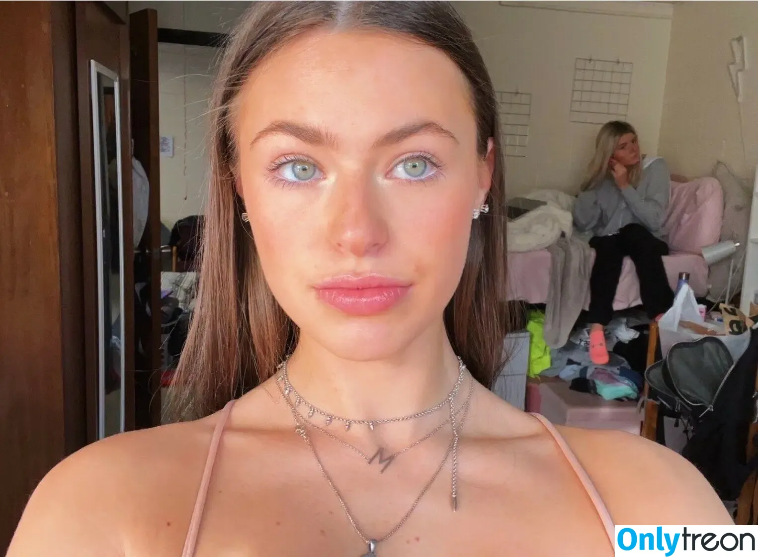 BoutineLA Babes nude photo #0894 (BoutinelaF / jade.harris_)