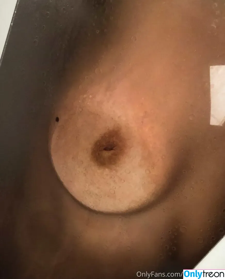 Bozsokii Barbi nude photo #0039 (bozsokiibarbi)