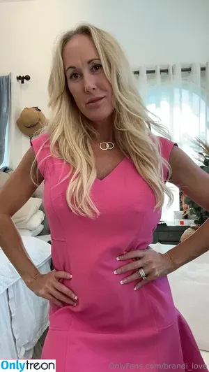 Brandi Love / brandi_love / givebrandilove / vids nude photo #2194