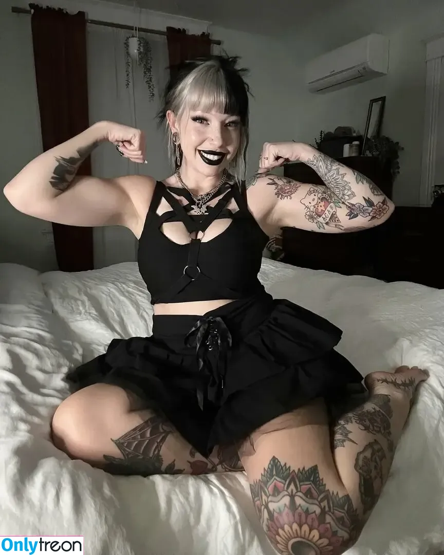 Brattykayla666 nude photo #0340 (Brattykayla666)