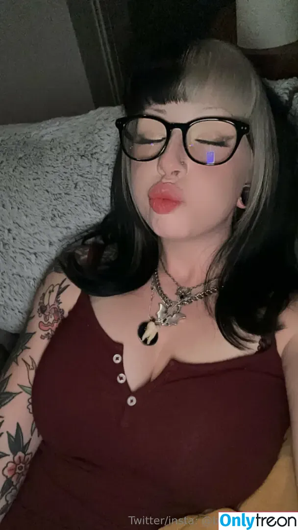 Brattykayla666 nude photo #0370 (Brattykayla666)