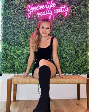 Brec Bassinger / brec_bassinger / brecbassinger nude photo #0003