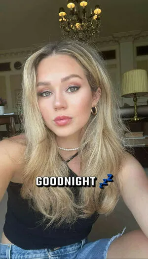 Brec Bassinger / brec_bassinger / brecbassinger nude photo #0076