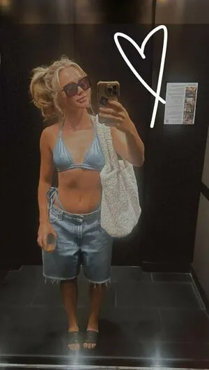 Brec Bassinger / brec_bassinger / brecbassinger nude photo #0113