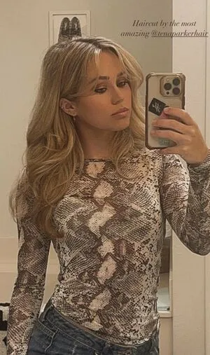 Brec Bassinger / brec_bassinger / brecbassinger nude photo #0115