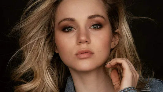 Brec Bassinger / brec_bassinger / brecbassinger nude photo #0128