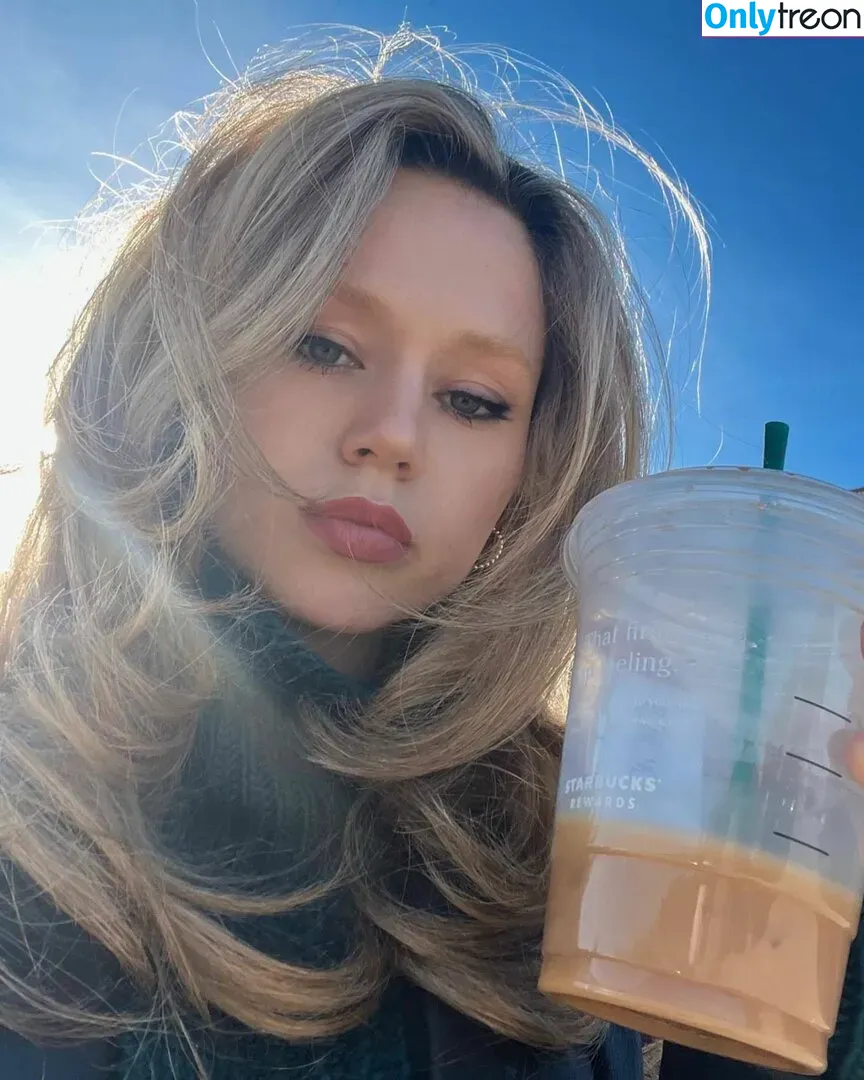 Brec Bassinger nude photo #0024 (brec_bassinger / brecbassinger)