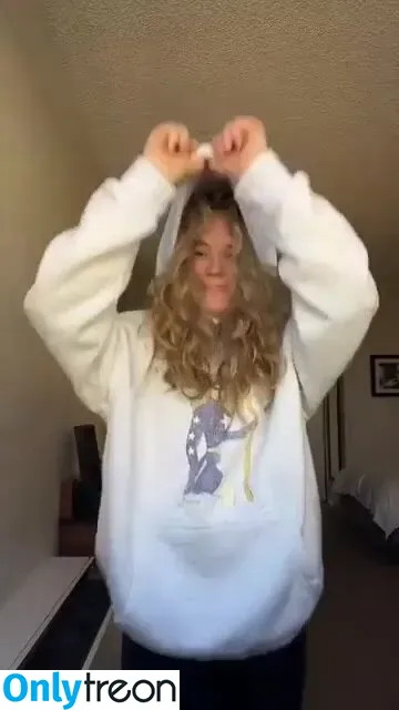 Brec Bassinger nude photo #0050 (brec_bassinger / brecbassinger)