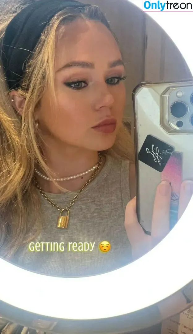 Brec Bassinger nude photo #0066 (brec_bassinger / brecbassinger)